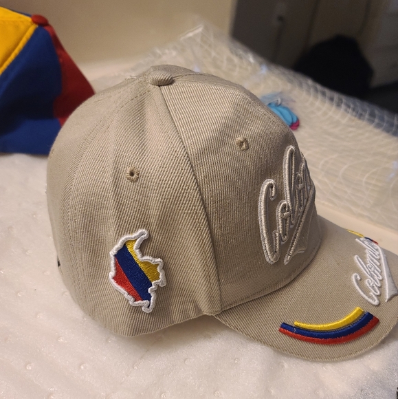 Tan Colombia Strapback - Picture 5 of 9